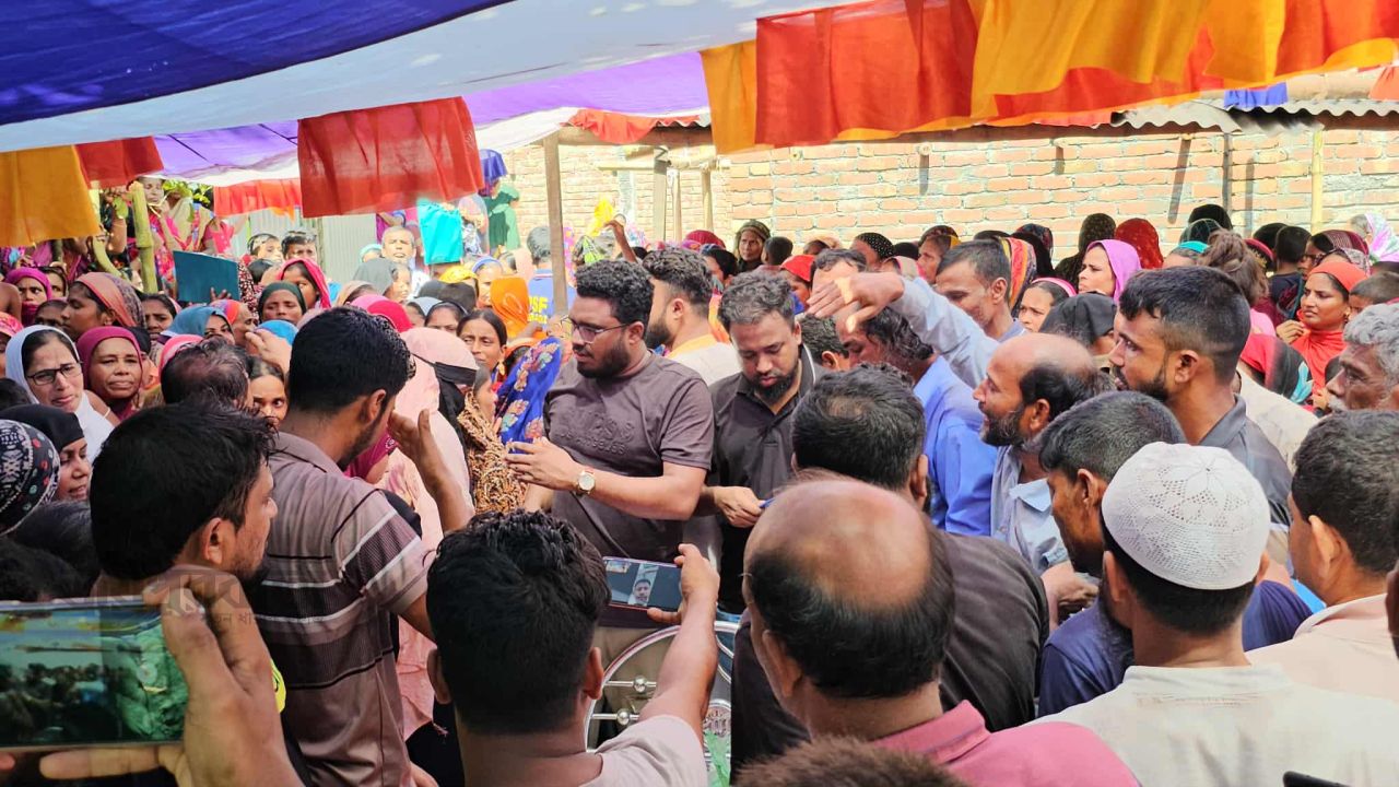 গোয়ালন্দে দুই বাইকের সংঘর্ষ, রক্তের ফেরিওয়ালা নিহত