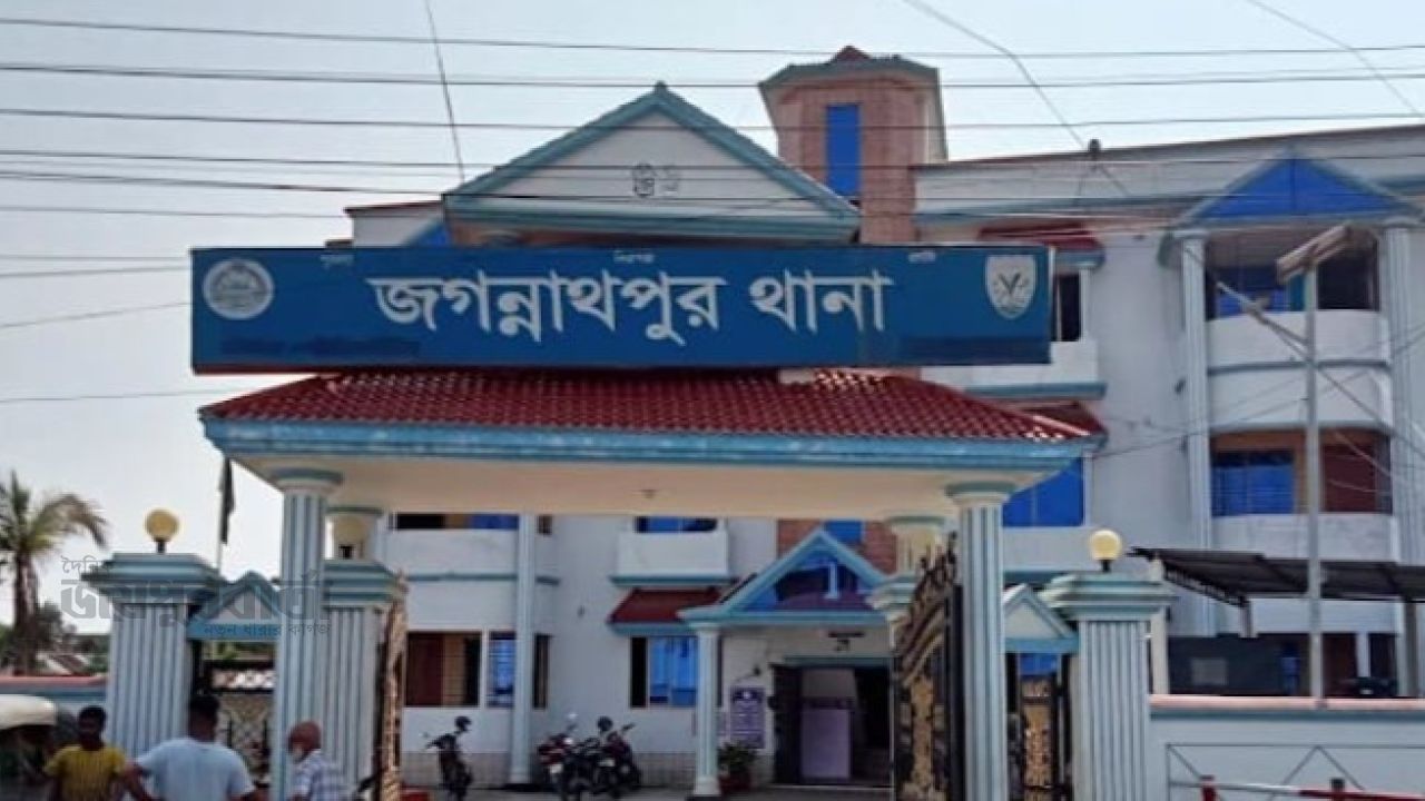 স্বামীর সাথে মোবাইলে কলহের জেরে গৃহবধূর আত্মহত্যা