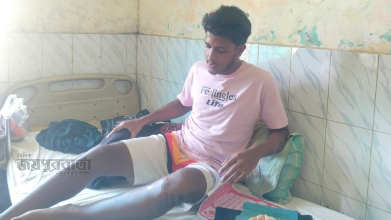 বকশীগঞ্জে শ্বশুরবাড়িতে ডেকে নিয়ে যুবককে পিটিয়ে জখমের অভিযোগ! 