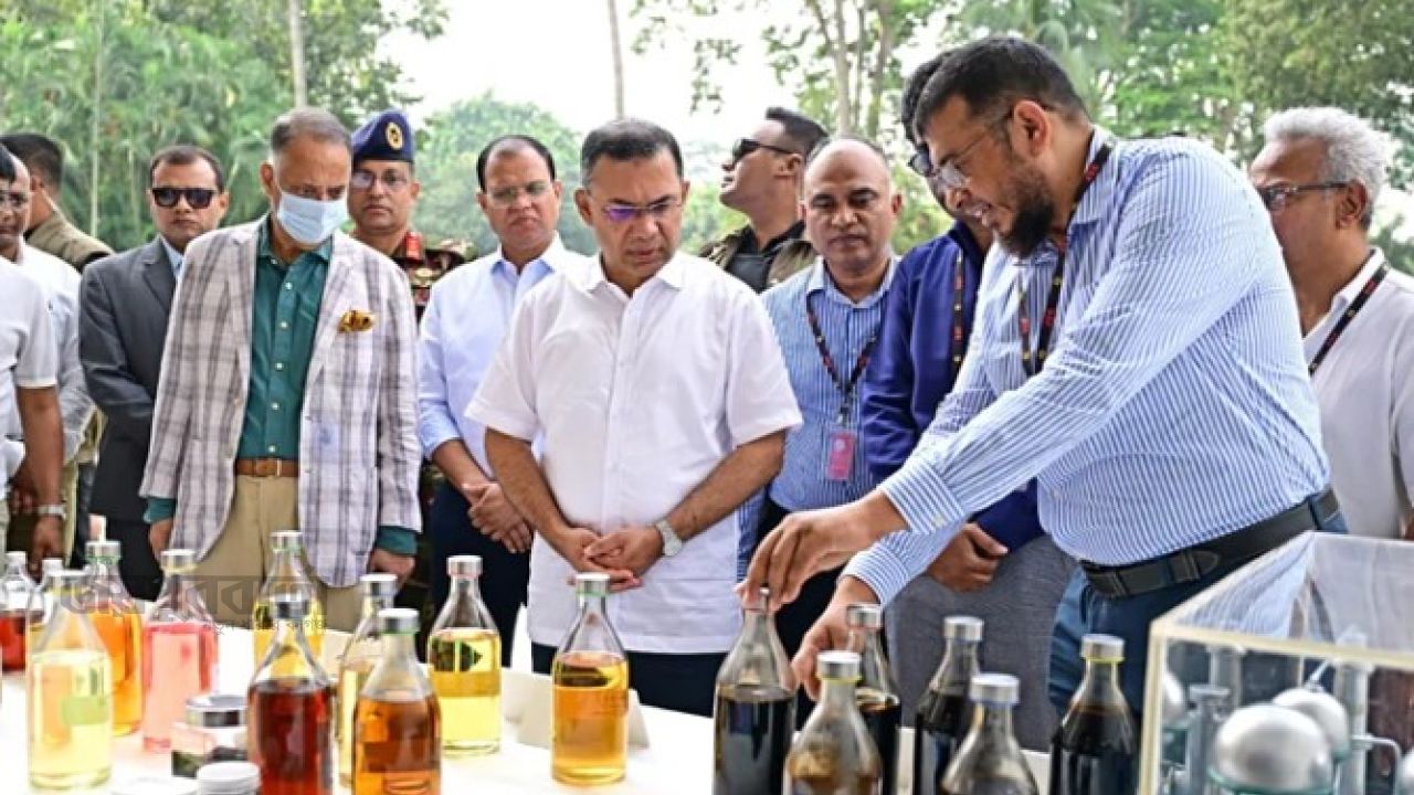 বর্জ্য থেকে জ্বালানি তেল উৎপাদনে সহযোগিতার আশ্বাস প্রধানমন্ত্রীর 