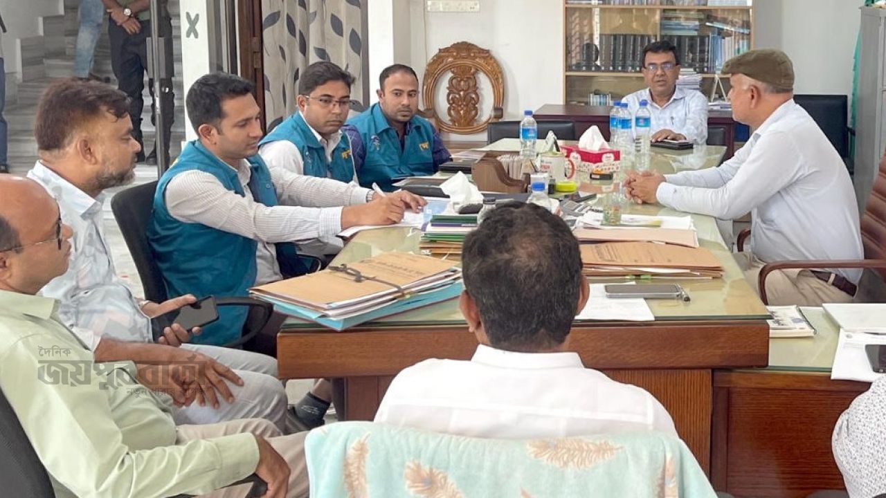 দিনাজপুর শিক্ষা বোর্ডে দুদকের অভিযান,টিসি-ফি আত্মসাতের অভিযোগ 