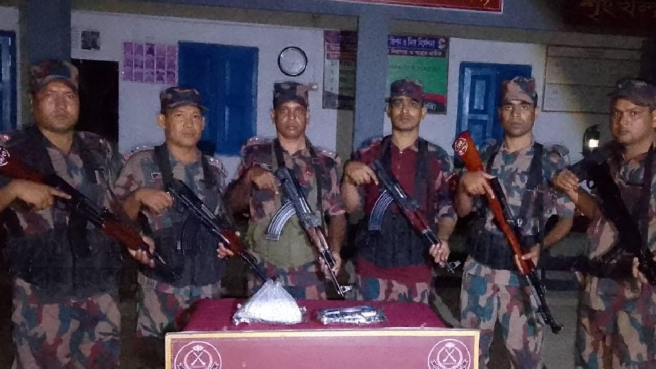 ফুলবাড়ী সীমান্তে ভারতীয় নেশাজাতীয় ট্যাবলেট জব্দ