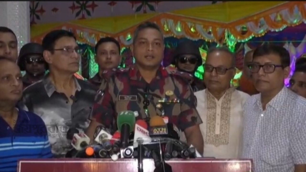 সাতক্ষীরায় ৩৮ পূজামণ্ডপের নিরাপত্তায় ১৬ প্লাটুন বিজিবি
