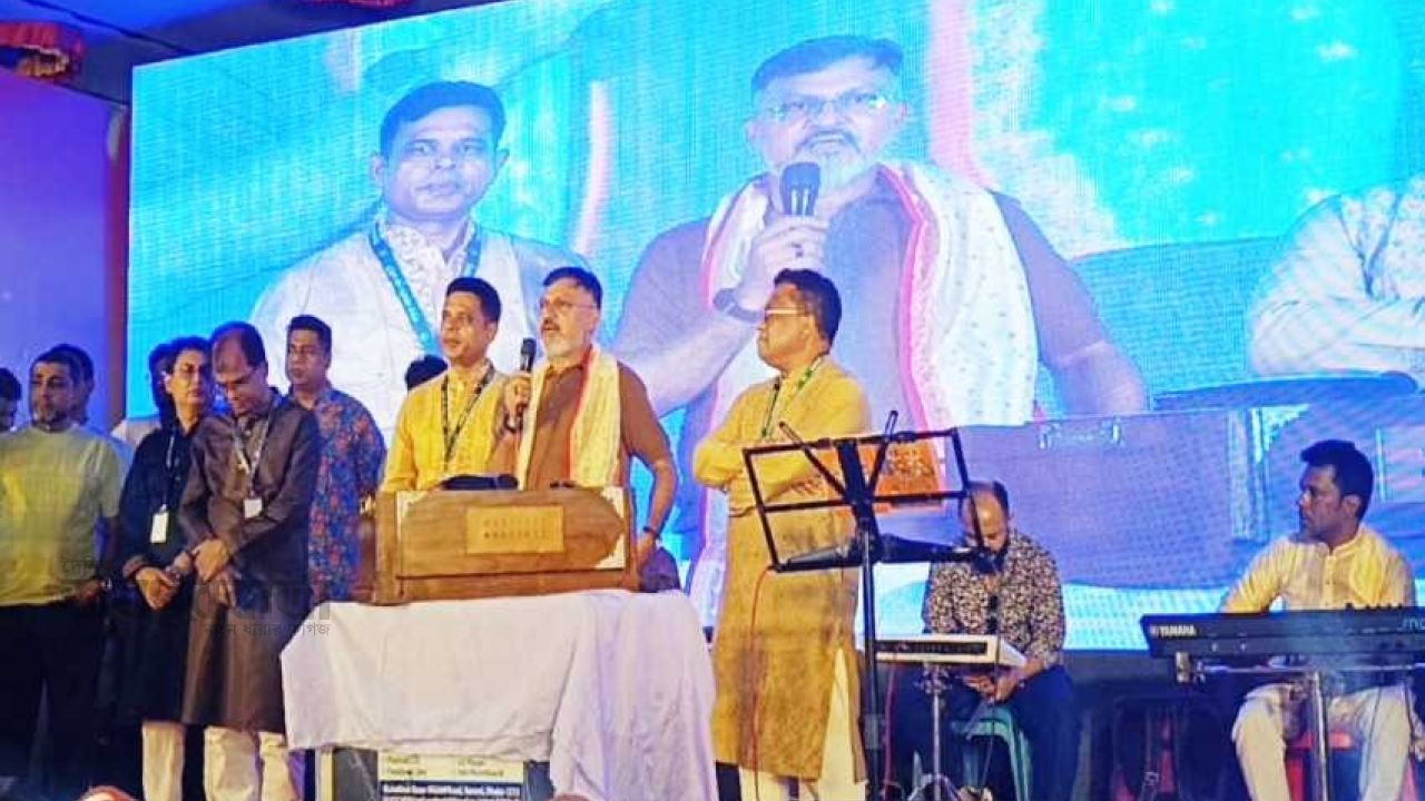 বসুন্ধরা পূজামণ্ডপের আয়োজনে ডিএনসিসি ও প্রশাসকের আর্থিক সহায়তা