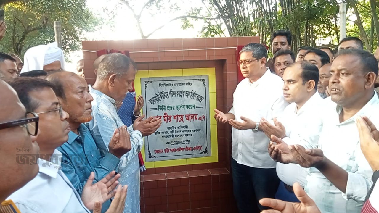 ভোট শেষ,এবার পূজামণ্ডপে দেখা মেলেনি জামায়াত নেতাদের