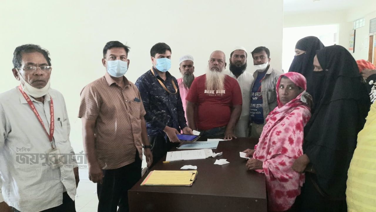 সান্তাহারে যক্ষ্মা রোগ শনাক্তকরণে বিনামূল্যে এক্স-রে ক্যাম্প