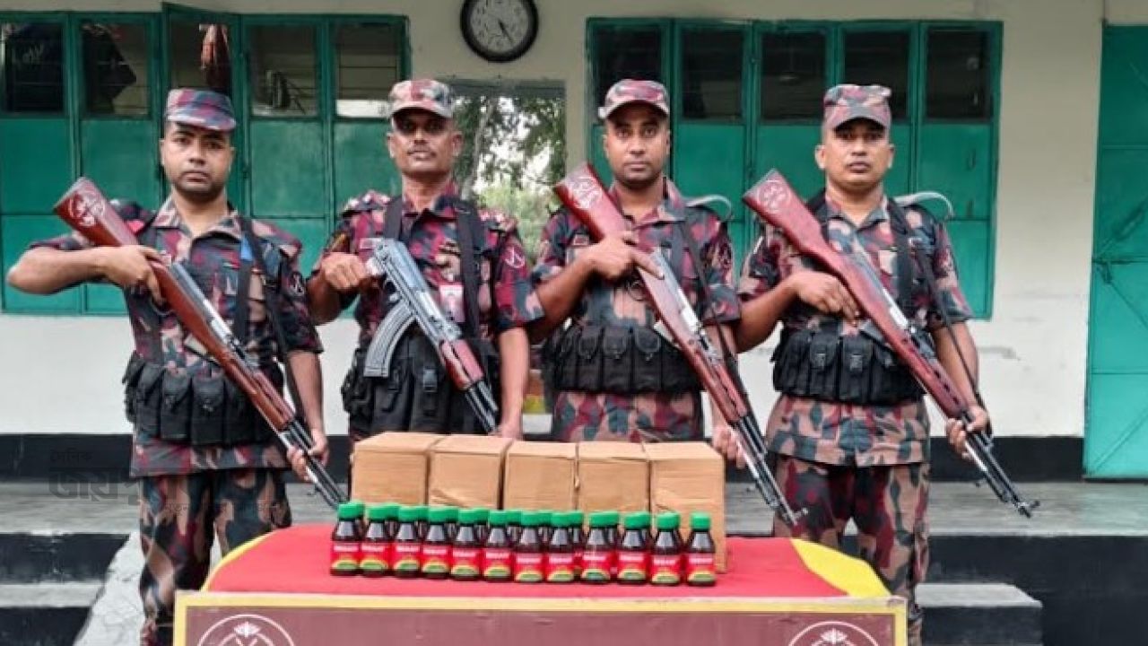 ফুলবাড়ীতে পৃথক তিন অভিযানে জব্দ ৬৩৬ বোতল সিরাপ